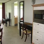 Hotel Den Helder מלון 3*