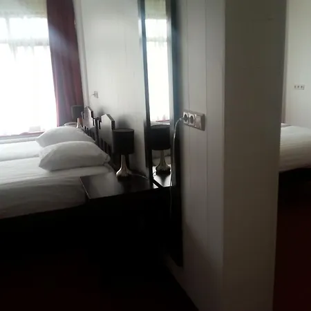 فندق Hotel Den Helder 3*