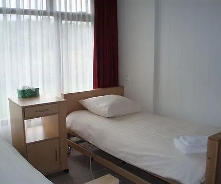 Hotel Den Helder فندق 3*