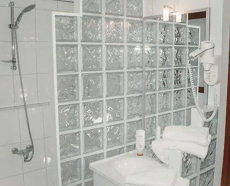 호텔 Hotel Den Helder 3*