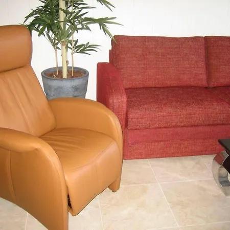 호텔 Hotel Den Helder 3*