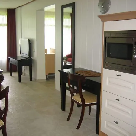 Hotel Den Helder 호텔 3*